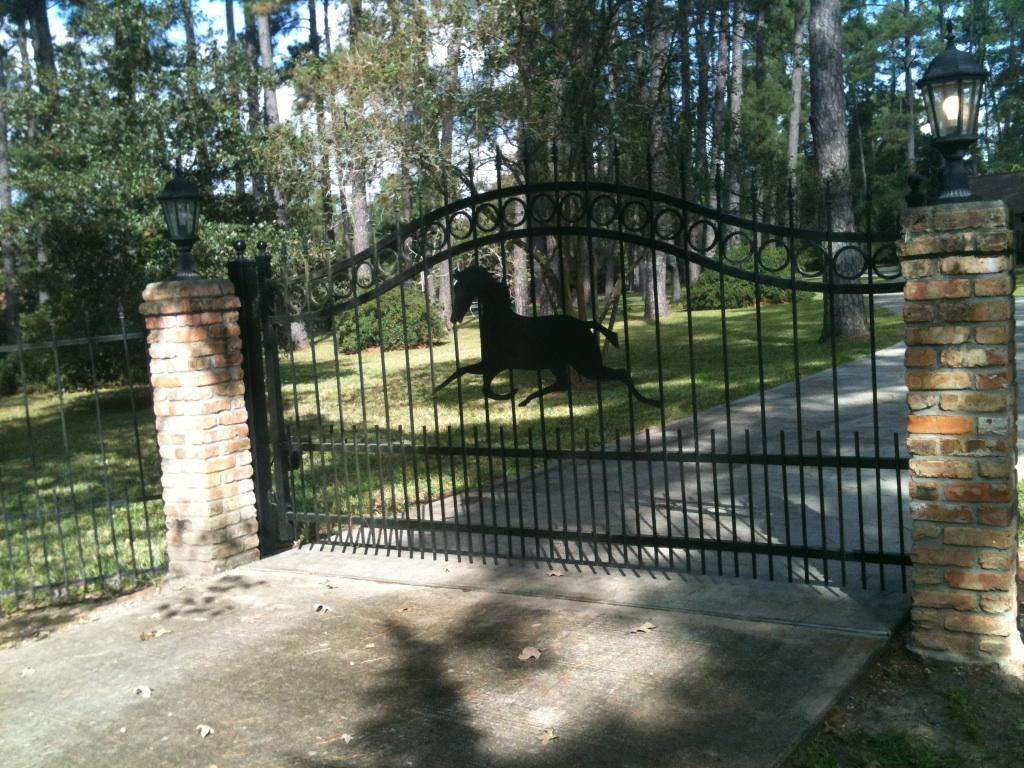 J.C. Hood Ornamental Iron Fence Company LLC | 25747 Hardin Store Rd, Magnolia, TX 77354, USA | Phone: (281) 356-8279