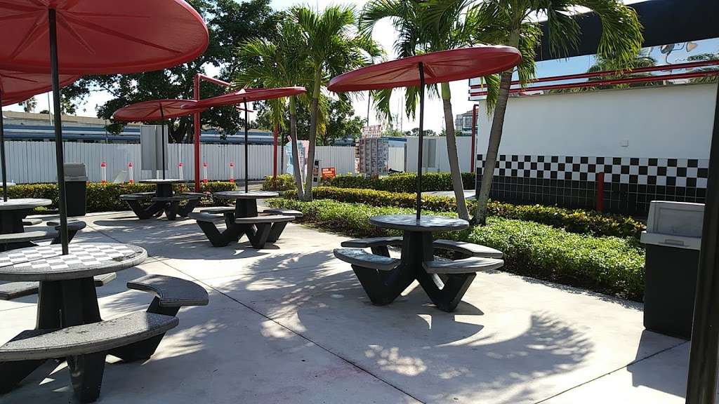 Checkers | 13495 NW 7th Ave, North Miami, FL 33168, USA | Phone: (305) 687-5775