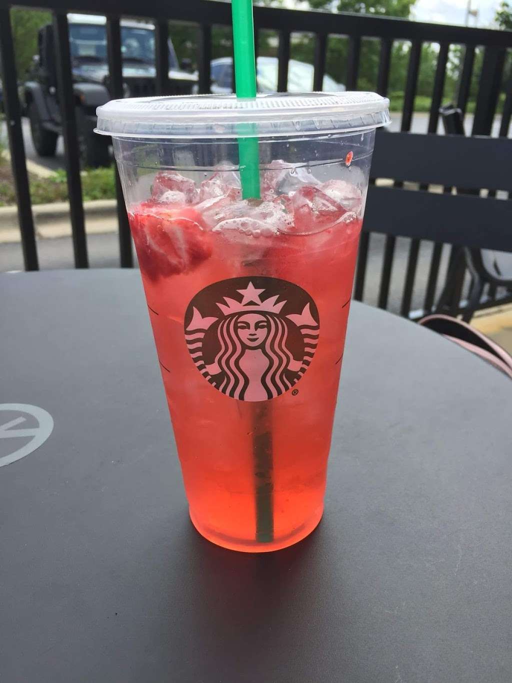 Starbucks | 261 S Weber Rd, Bolingbrook, IL 60490 | Phone: (630) 759-1091