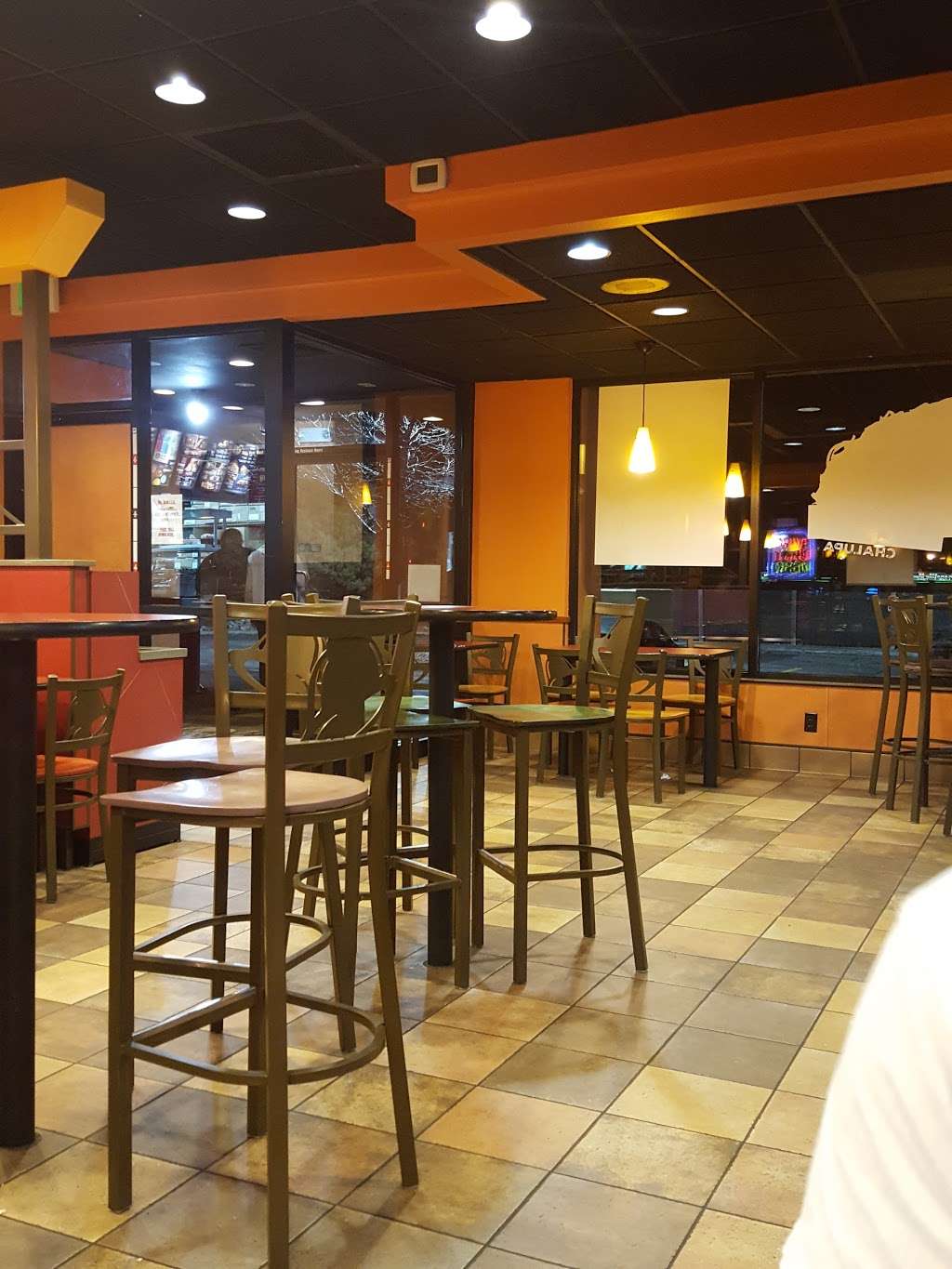 Taco Bell | 3259 S Parker Rd, Aurora, CO 80014, USA | Phone: (303) 337-2355