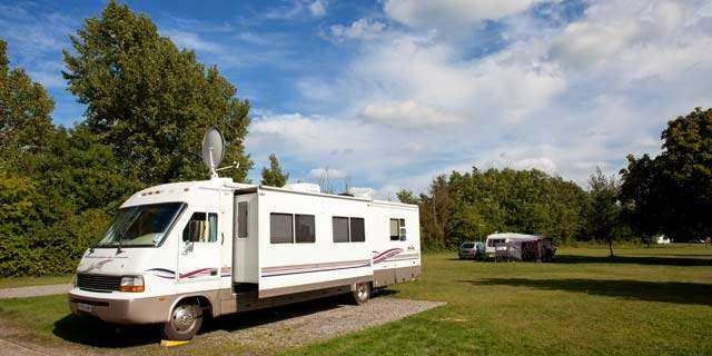 Hertford Camping & Caravanning Club Site | Mangrove Rd, Hertford SG13 8AJ, UK | Phone: 01992 586696