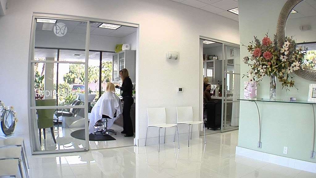 A Suite Salon, Oak Brook Terrace IL | 1909 Meyers Rd, Oakbrook Terrace, IL 60181, USA | Phone: (630) 629-0000