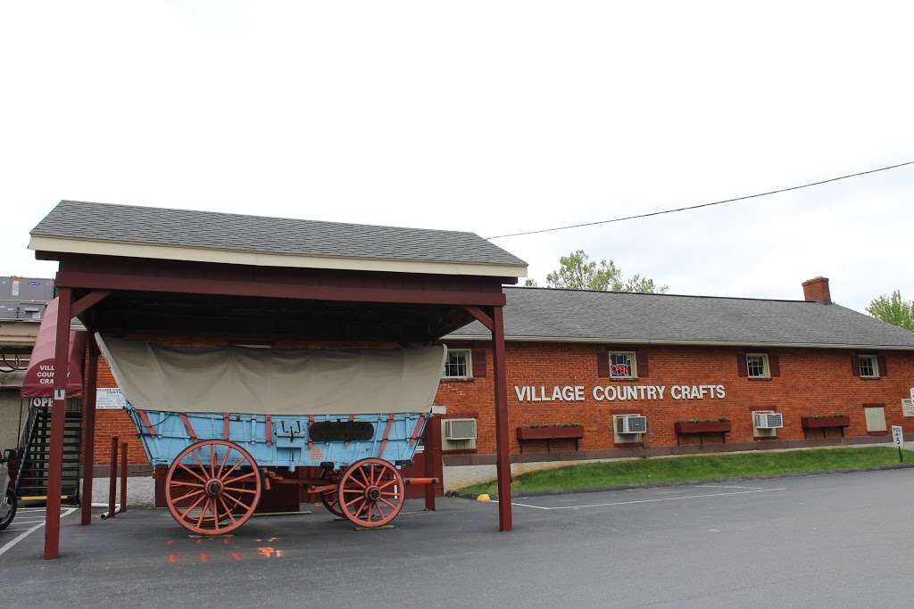 Village Country Craft | 9706, 2710 Old Philadelphia Pike, Bird in Hand, PA 17505, USA | Phone: (717) 394-8282