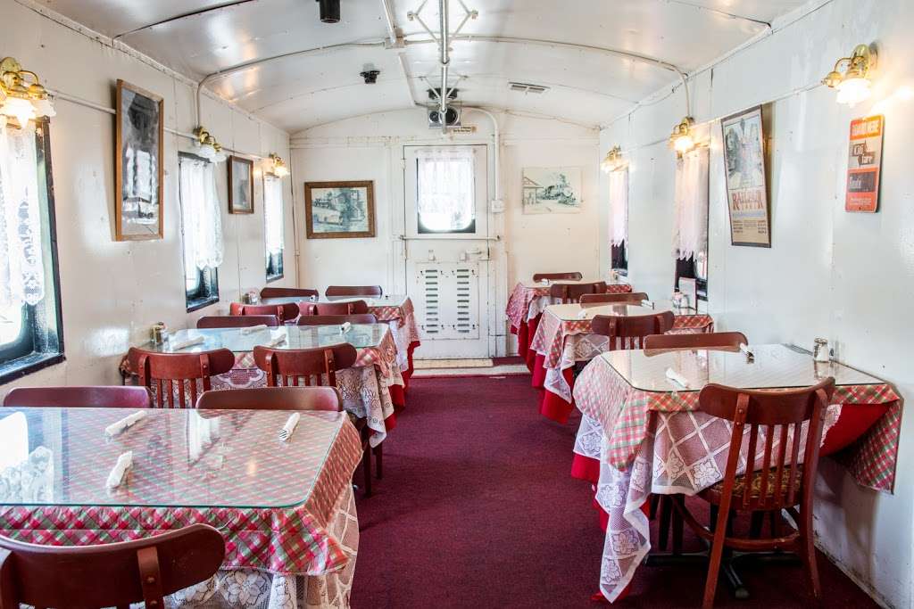 Red Caboose | 210 Fulton Shipyard Rd, Antioch, CA 94509, USA | Phone: (925) 777-1921