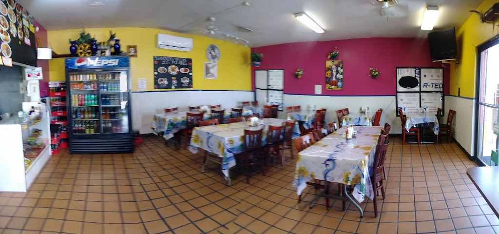 Los Pilares Restaurant | 3416 W Buckeye Rd, Phoenix, AZ 85009, USA | Phone: (602) 368-3723