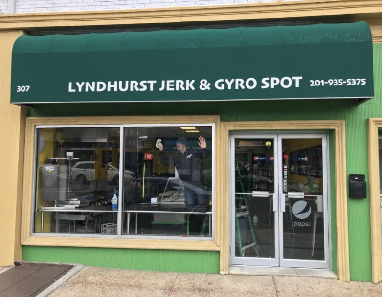 Lyndhurst Jerk & Gyro Spot | 307 Ridge Rd, Lyndhurst, NJ 07071, USA | Phone: (201) 935-5375