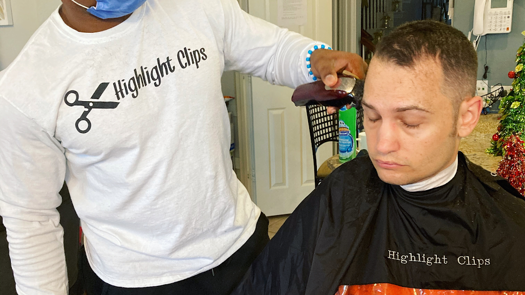 Highlight Clips Mobile Barber | 2000 Skyline Dr, McKinney, TX 75071, USA | Phone: (214) 945-4168