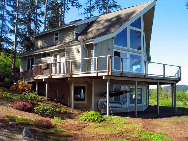 Oak Bay Getaway | 224 Yarr Johnson Rd, Port Hadlock-Irondale, WA 98339, USA | Phone: (201) 694-8092