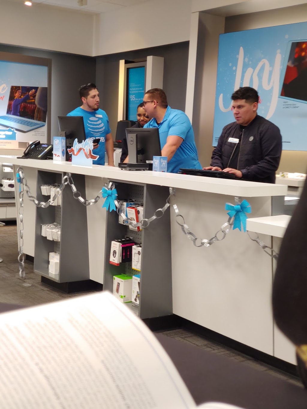 AT&T Store | 3699 E Foothill Blvd, Pasadena, CA 91107, USA | Phone: (626) 351-6101