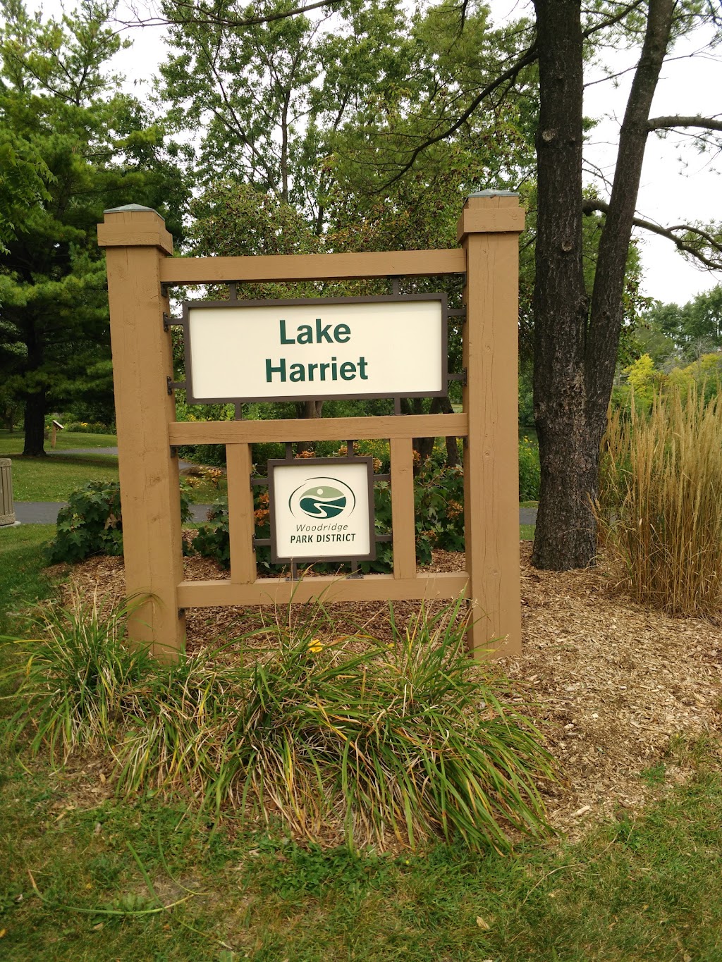 Lake Harriet Park | 7000 Woodridge Dr, Woodridge, IL 60517, USA | Phone: (630) 353-3300