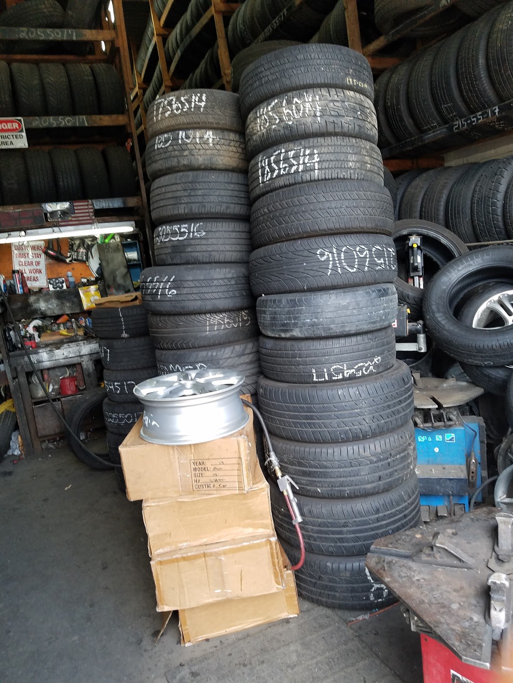 Universal Used Tires and Rims LLC | 7406 Westmore Rd # B, Rockville, MD 20850, USA | Phone: (301) 251-1609
