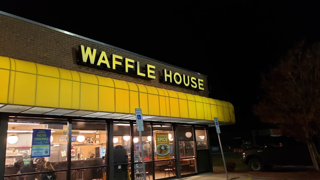 Waffle House | 980 J Clyde Morris Blvd, Newport News, VA 23601, USA | Phone: (757) 599-5985