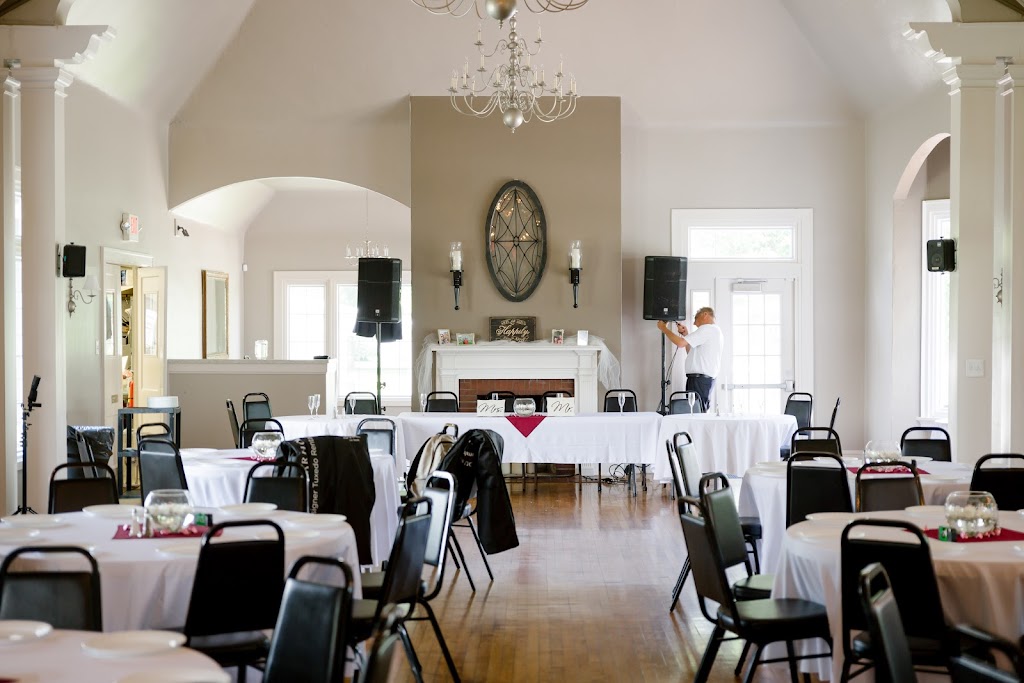 The Highland House Restaurant and Event Centre | 703 Highland Ave, Washington Court House, OH 43160, USA | Phone: (740) 335-3490