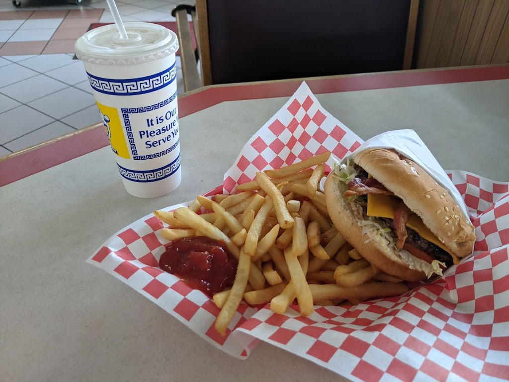 Mikes Classic Burgers | 15738 Imperial Hwy., La Mirada, CA 90638 | Phone: (562) 947-1064