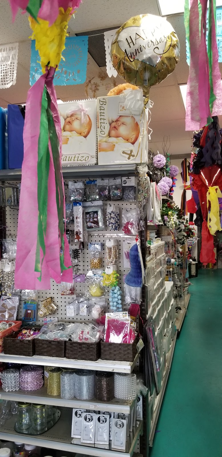 Pinata Party Supply | 31796 Casino Dr # K, Lake Elsinore, CA 92530, USA | Phone: (951) 322-2568