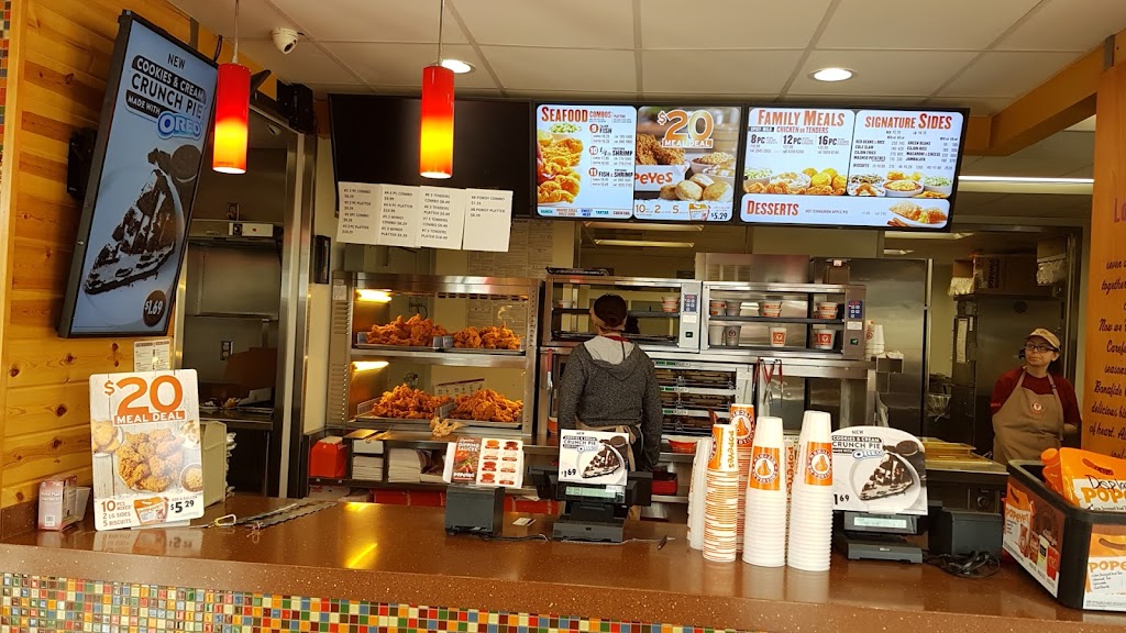 Popeyes Louisiana Kitchen | 2202 W Beverly Blvd, Montebello, CA 90640, USA | Phone: (323) 720-9460