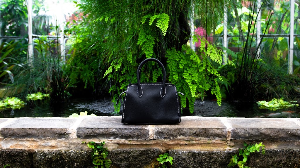 Ivory Black | 125 Spinnaker, Pittsburg, CA 94565, USA | Phone: (510) 692-3979