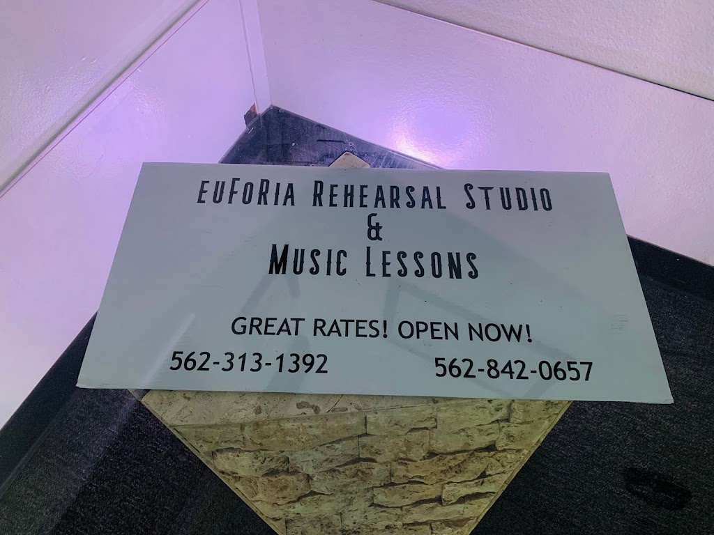 euFoRia Rehearsal Studios | 1621 17th St Suite N, Santa Ana, CA 92705, USA | Phone: (562) 667-6975