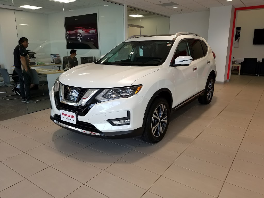 Janesville Nissan | 2627 Morse St, Janesville, WI 53545, USA | Phone: (608) 314-0808