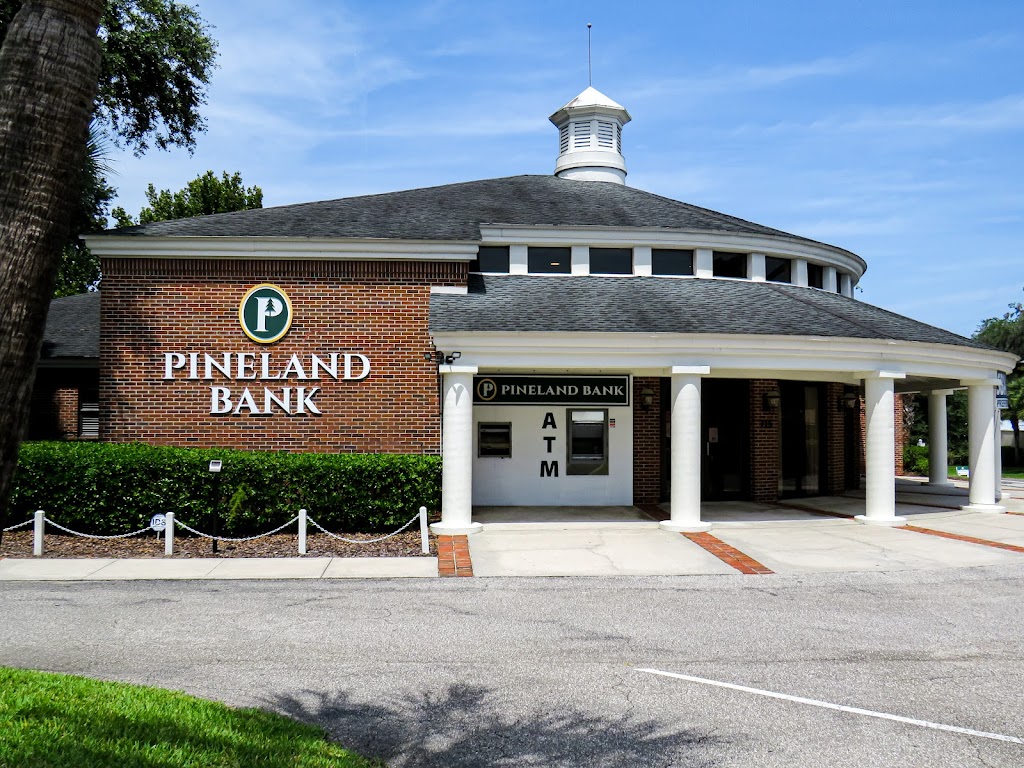 Pineland Bank of Fernandina | 715 Centre St, Fernandina Beach, FL 32034, USA | Phone: (904) 261-8233