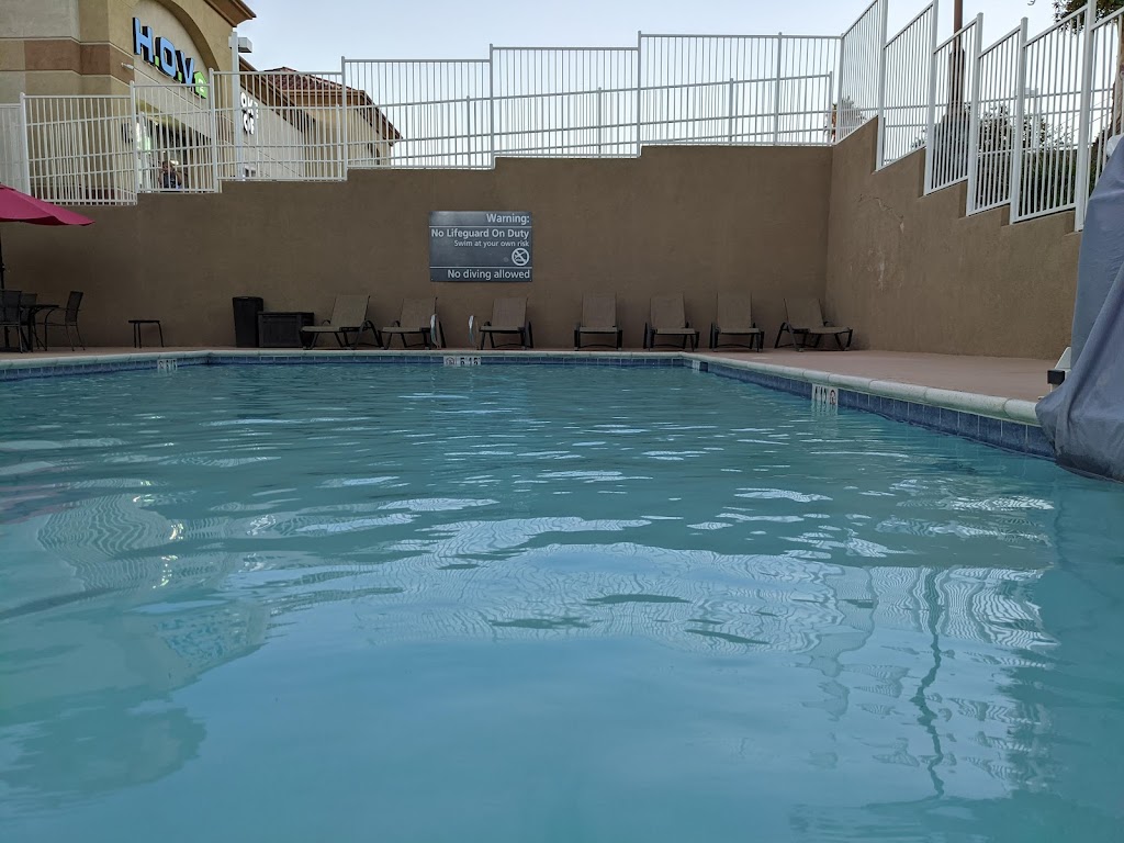 Absolute Roofing | 6229 W Magnolia Ave, Everett, WA 98203, USA | Phone: (425) 314-5610