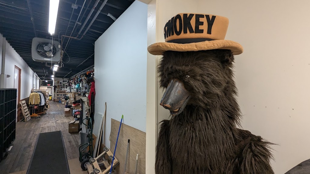 Beyond Costumes | 145 Saw Mill River Rd FL 3 Ste 31, Yonkers, NY 10701, USA | Phone: (914) 963-1333