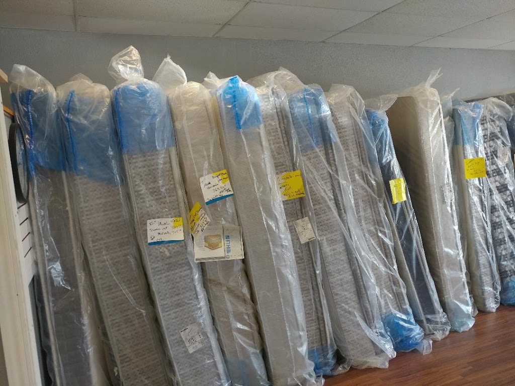 MATTRESSES AND MORE | Pine Street Center, 406 Pine St, Raymore, MO 64083 | Phone: (816) 547-3200