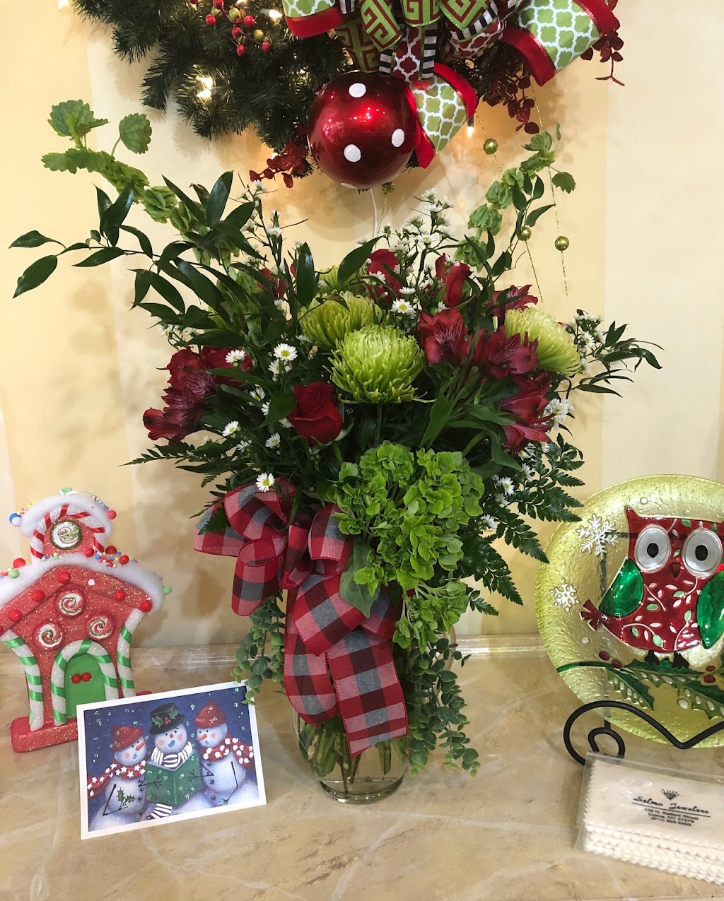 The Town Florist | 109 E Oak St, Selma, NC 27576, USA | Phone: (919) 634-9845