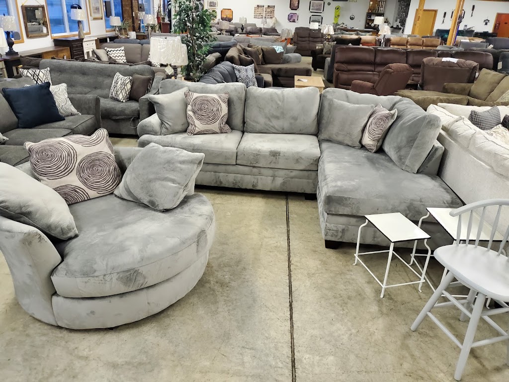 Tiffanys Furniture & Mattress | 3051 E State St, Fremont, OH 43420, USA | Phone: (419) 355-1427