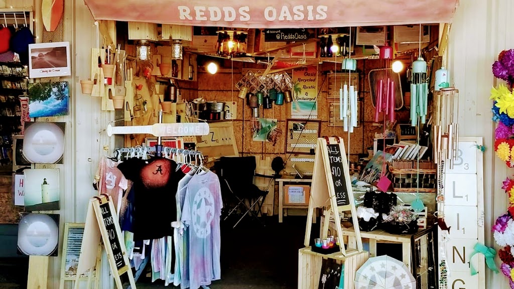 REDDSOASIS RUSTIC REUSE RECYCLE | 1304 Barnes Lake Rd, Hutchinson, KS 67501, USA | Phone: (620) 238-0822