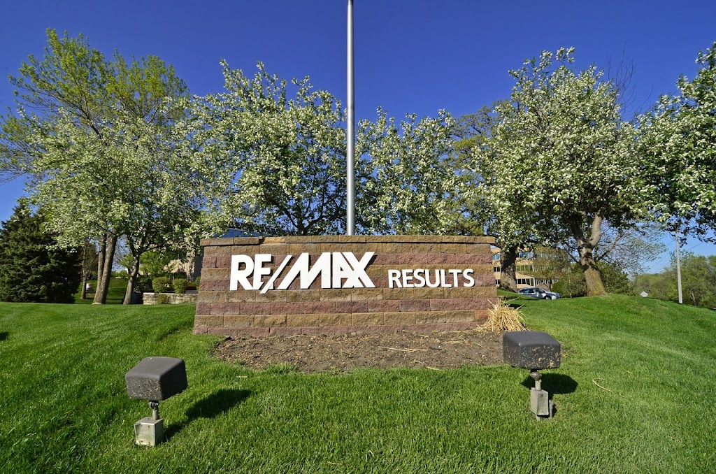 RE/MAX Results | 11200 W 78th St, Eden Prairie, MN 55344, USA | Phone: (952) 829-2900