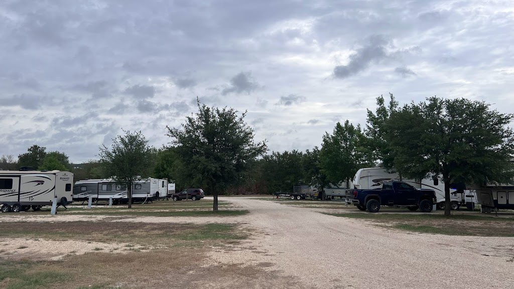 Paluxy RV Park | 1607 US-67, Glen Rose, TX 76043, USA | Phone: (817) 964-6027