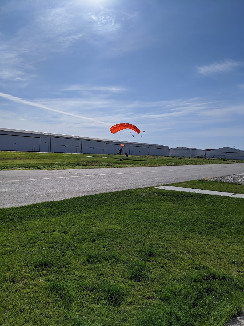 Sky Down Skydiving | 5111 Aviation Way, Caldwell, ID 83605, USA | Phone: (208) 455-2359