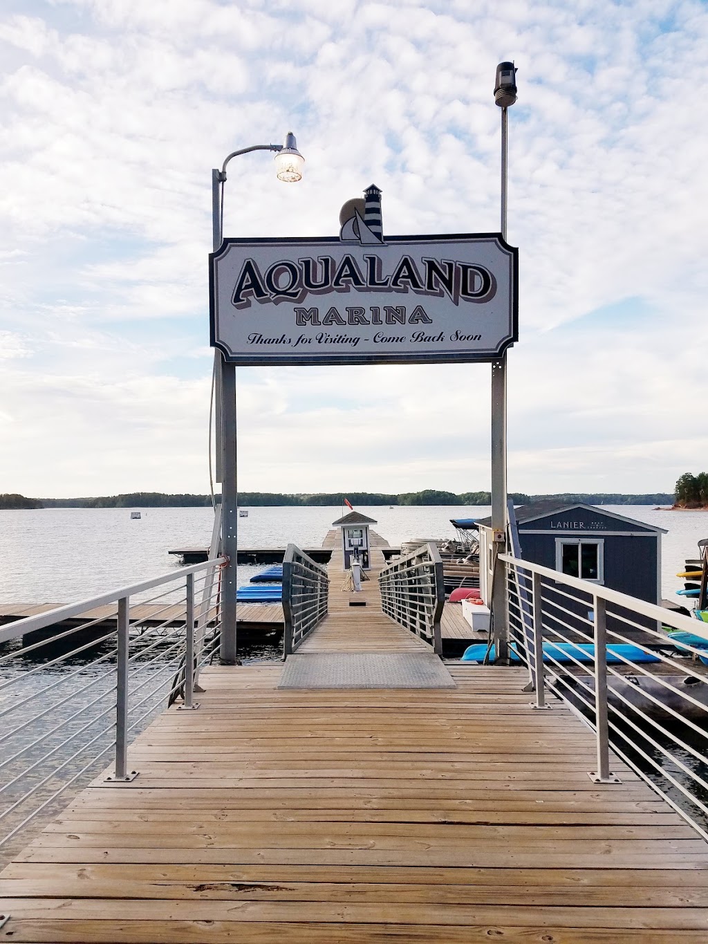 Aqualand Marina Fuel Dock | 6800 Lights Ferry Rd, Flowery Branch, GA 30542, USA | Phone: (770) 967-6811