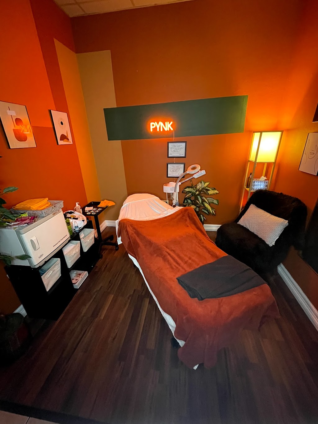Pynk Skincare | 400 W Parkwood Ave Suite 104, Room 39, Friendswood, TX 77546, USA | Phone: (832) 985-1456