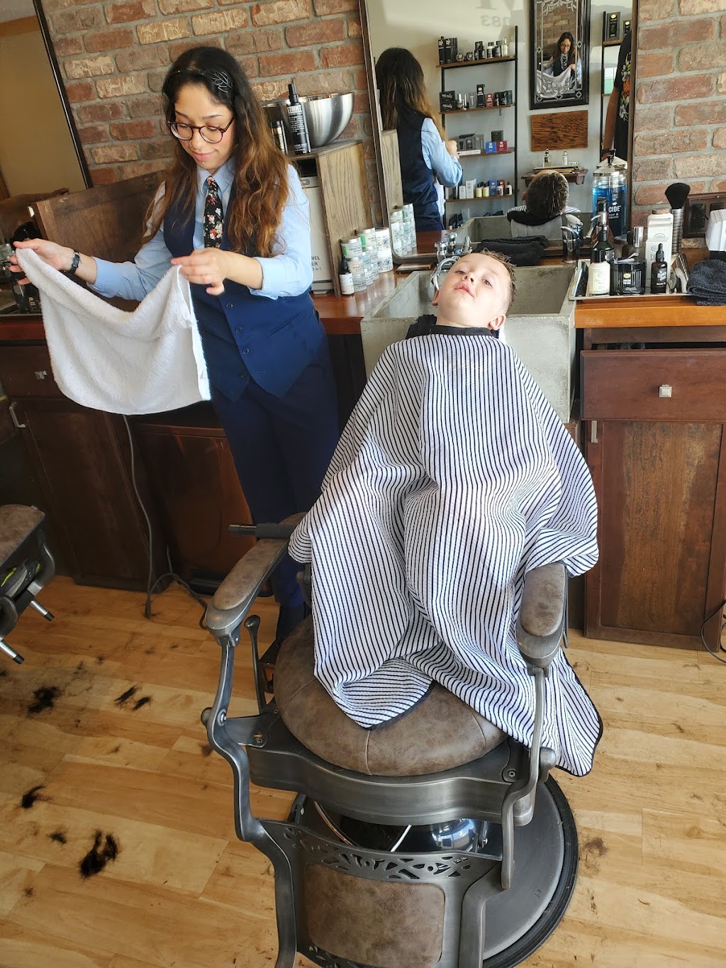 Barley and Mane Barber Spa | 1401 Main St, Dunedin, FL 34698, USA | Phone: (727) 610-8408