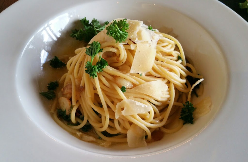 BARDOT Bistro Café | 14740 Beach Blvd, La Mirada, CA 90638, USA | Phone: (714) 521-0079