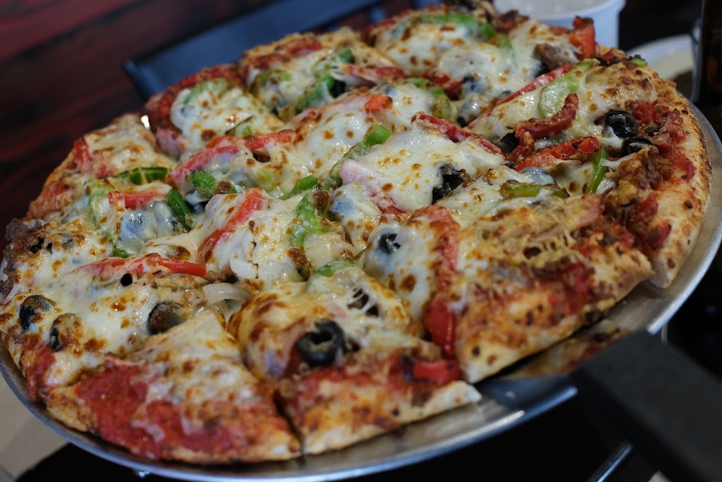Lanskys Pizza, Pasta & Philly Steaks | 16918 Morgan Ave ste 1, Gretna, NE 68028, USA | Phone: (531) 466-1161