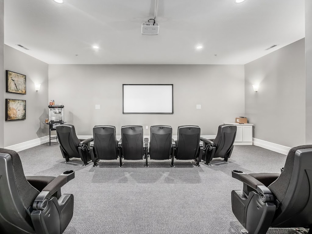 The Attleigh | 1121 Mirror Lake Pl, Columbus, OH 43228, USA | Phone: (614) 335-4870