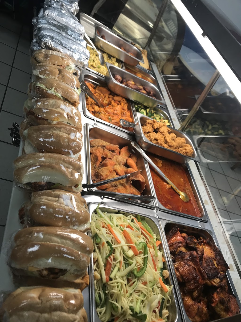Салвадорски ресторант "Синьото сомбреро" | 319 W Front St, Plainfield, NJ 07060, USA | Phone: (908) 222-1517