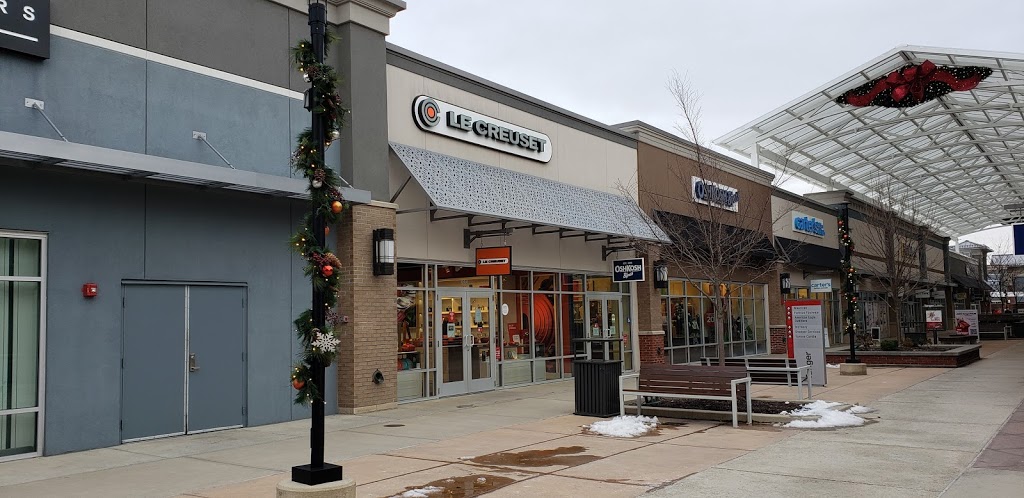 Le Creuset Outlet Store | 400 S Wilson Rd Ste 935, Sunbury, OH 43074, USA | Phone: (740) 965-1189