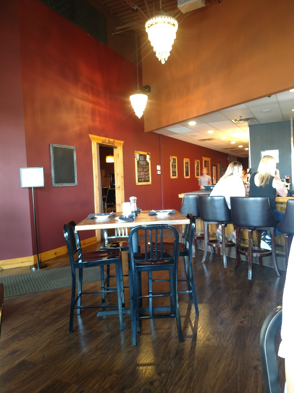 Pour Wine Bar and Bistro | 15704 90th St NE SUITE 200, Otsego, MN 55330 | Phone: (763) 595-1200