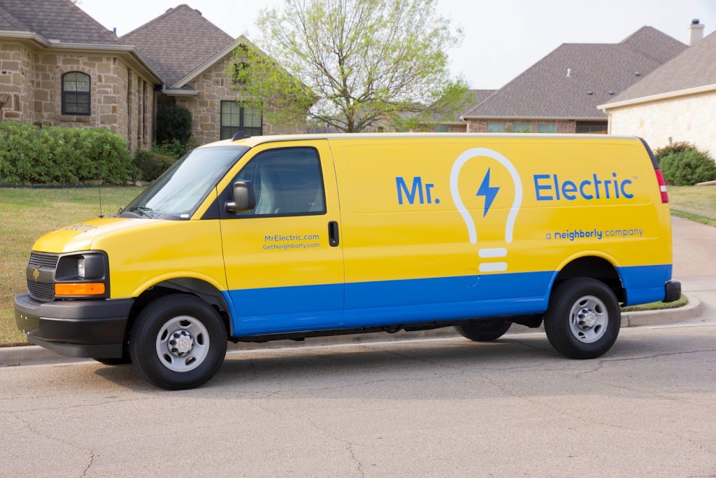 Mr. Electric of Warren County | 706A Deerfield Rd #102, Lebanon, OH 45036, USA | Phone: (513) 934-7890