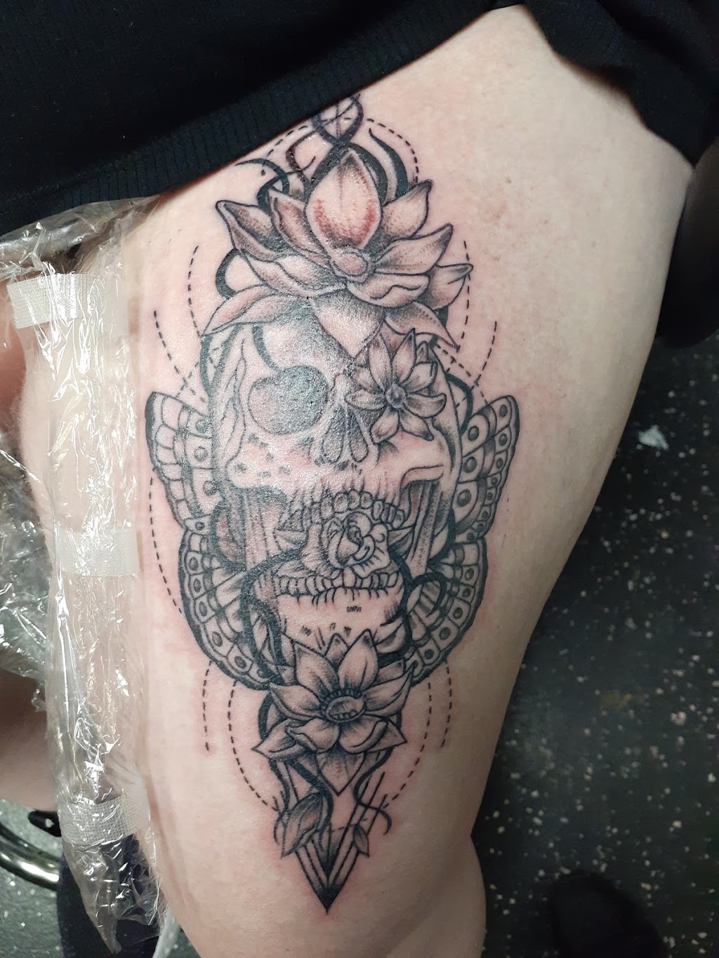 A NEW PART OF YOU TATTOOS AND PIERCING | 184 S Fair Ave, Hamilton, OH 45011, USA | Phone: (513) 887-9100