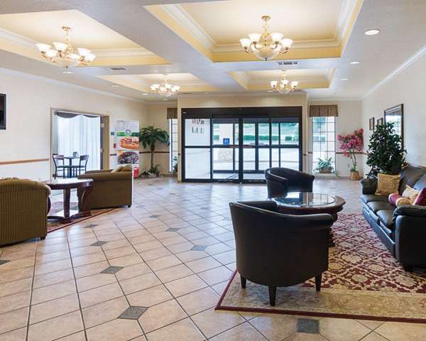 Quality Inn & Suites | 1614 NE Big Bend Trail, Glen Rose, TX 76043, USA | Phone: (254) 897-2111