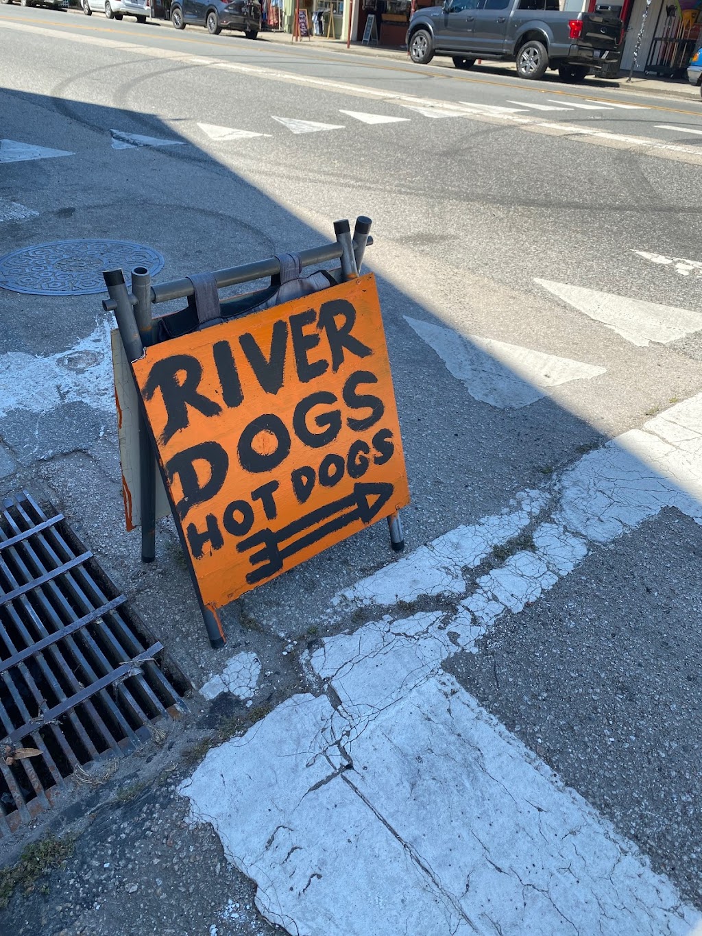 River Dogs of Boulder Creek | 123 Forest St, Boulder Creek, CA 95006, USA | Phone: (831) 455-5269