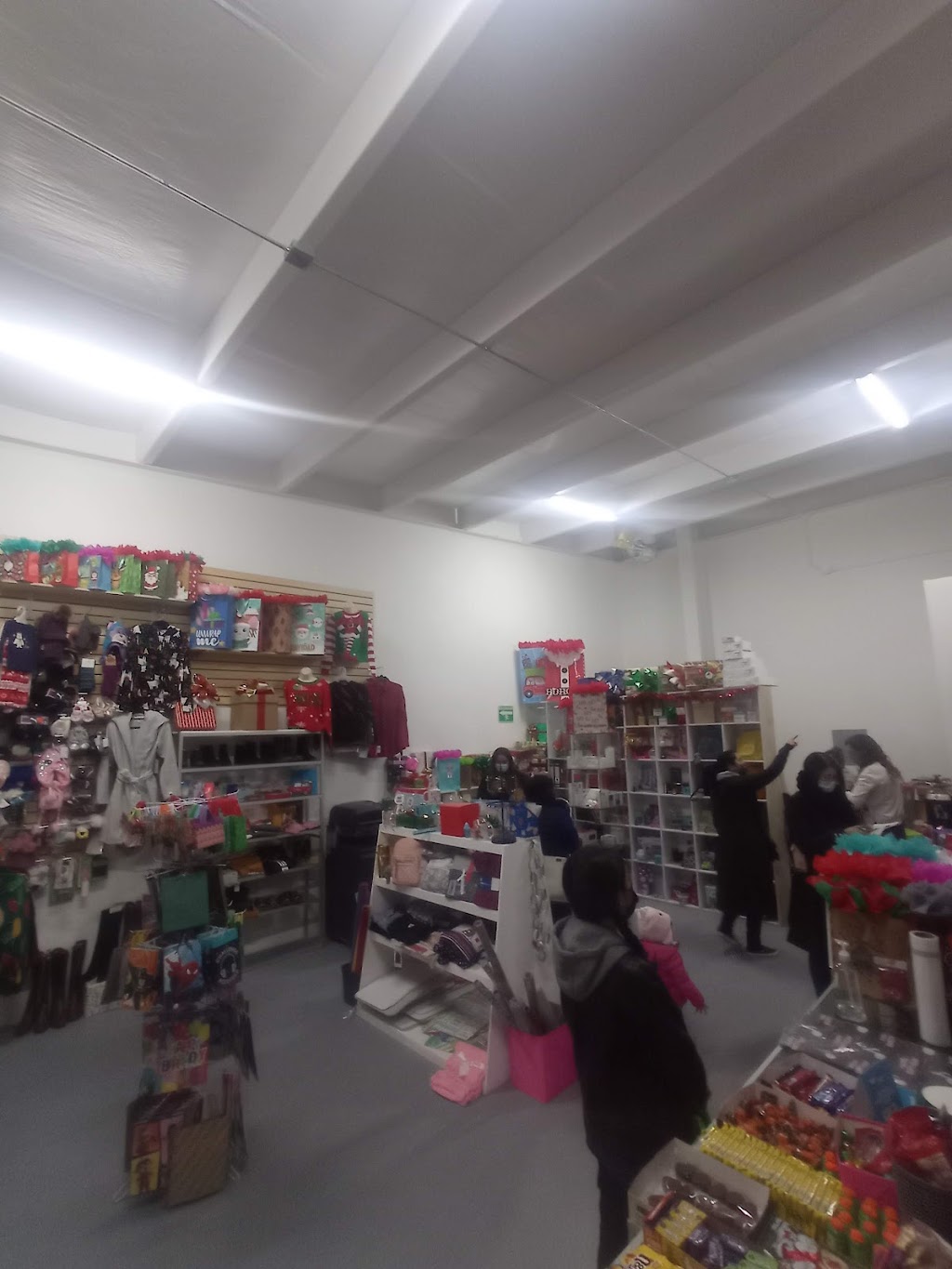 Papeleria Ilusion | Paseo Banderas & Paseo del Cedro, Urbiquinta Del Cedro, 22564 Tijuana, B.C., Mexico | Phone: 664 904 9622