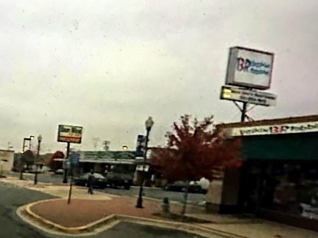 Baskin-Robbins | 3004 Hamilton St, Hyattsville, MD 20782, USA | Phone: (301) 559-7979