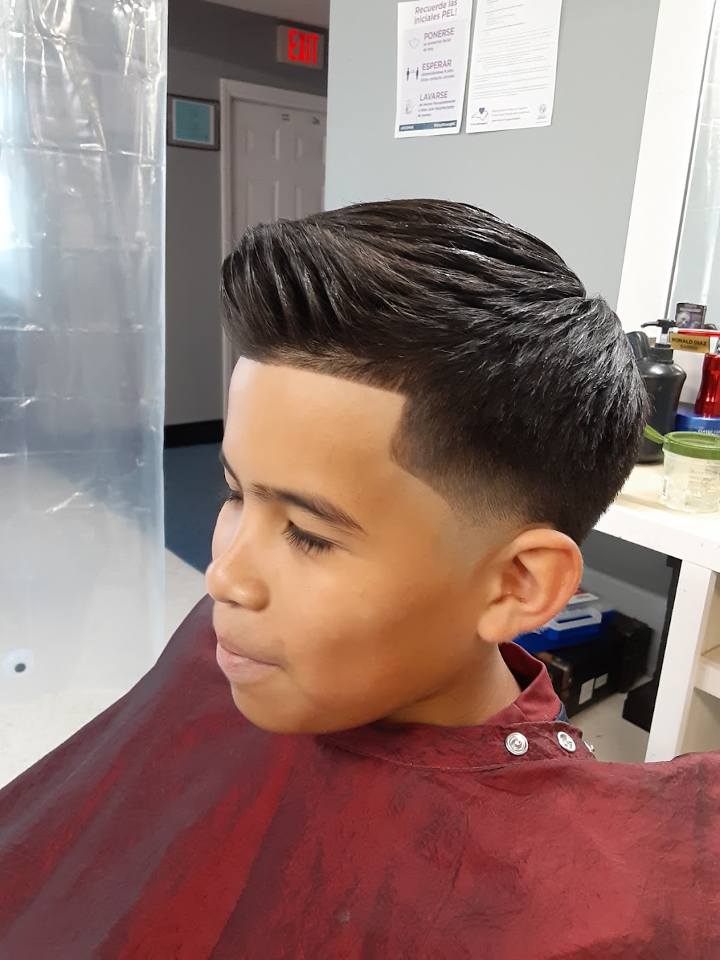 Ronald Cutz Salón | 1100 S Pollock St, Selma, NC 27576 | Phone: (919) 634-9741