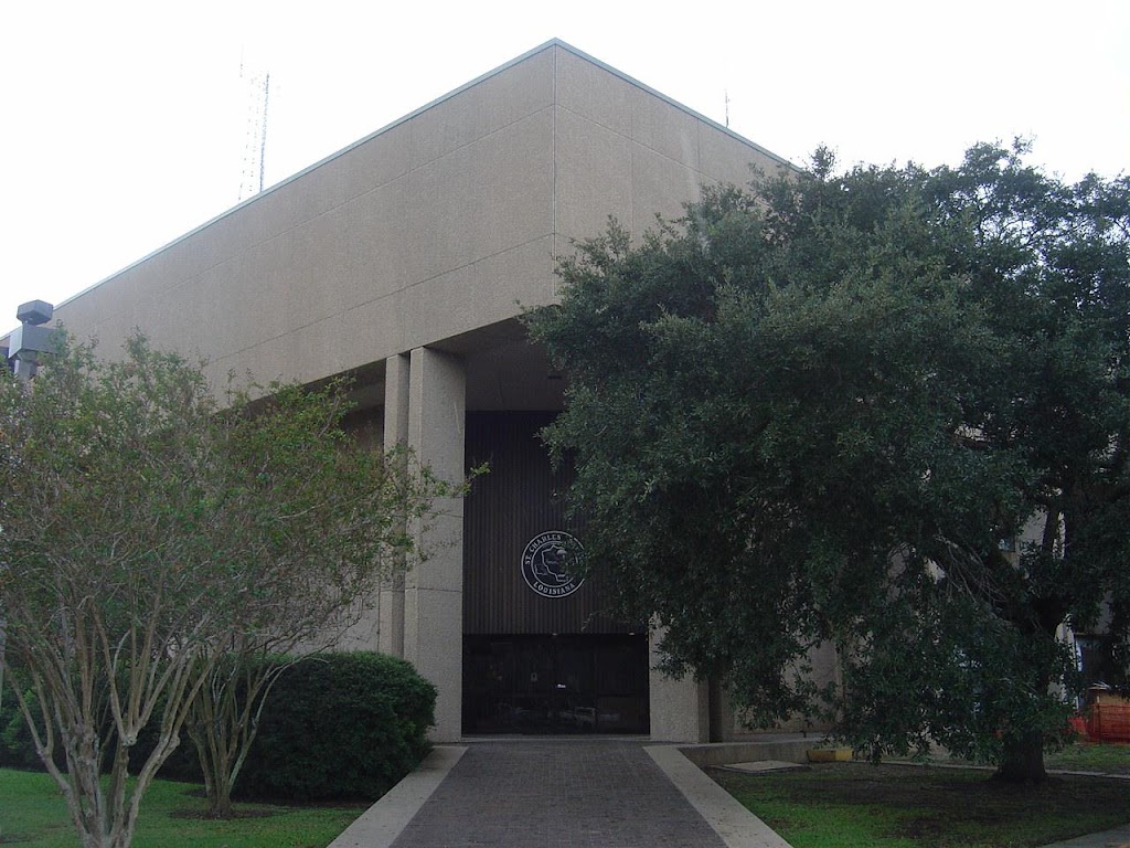 St. Charles Parish Courthouse | 15045 River Rd #189, Hahnville, LA 70057, USA | Phone: (985) 783-5000